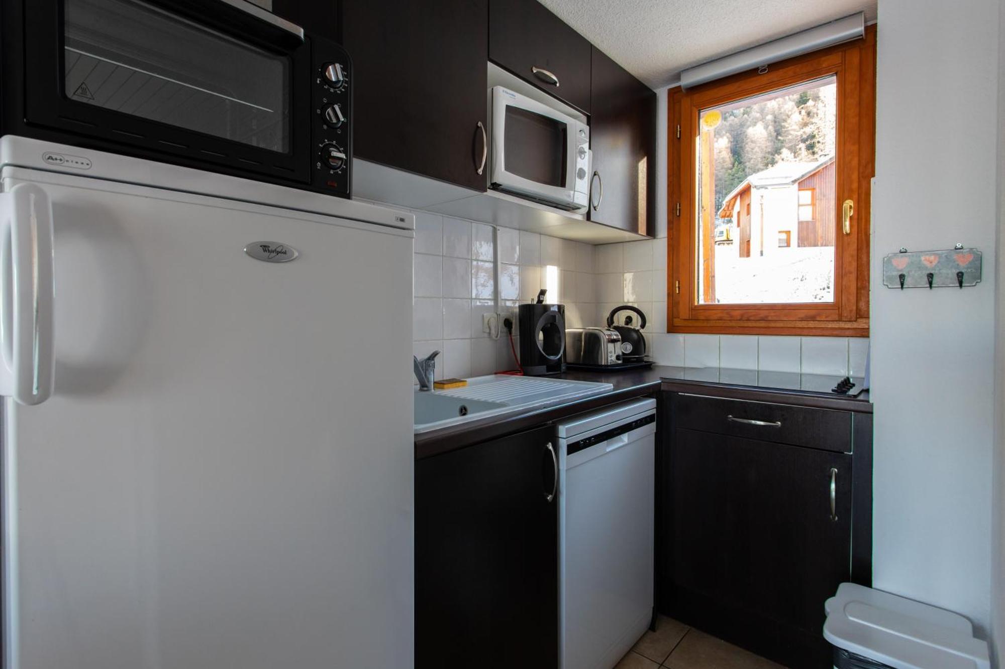 Cosy Cottage 1800 - Pied Des Pistes - Piscine, Sauna, Parking Privee 레오레스 외부 사진